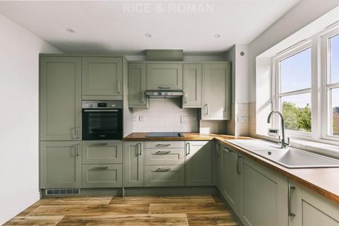 1 bedroom retirement property for sale, Newsholme Drive, London N21