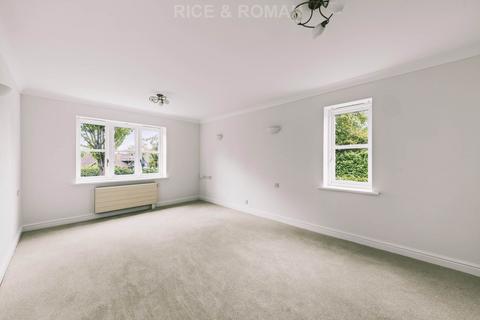 1 bedroom retirement property for sale, Newsholme Drive, London N21