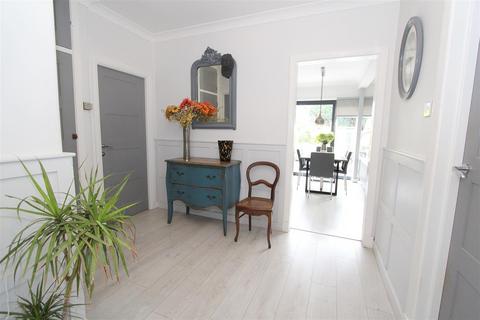 undefined, Cheviot Close, Sutton SM2