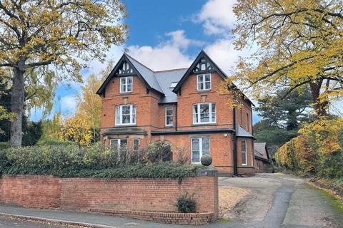 Kedleston Road, Derby DE22