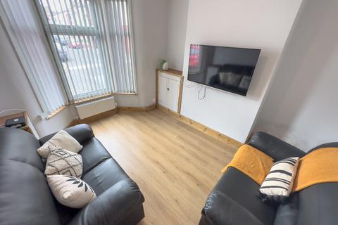 undefined, Cameron Street, L7 0EN,