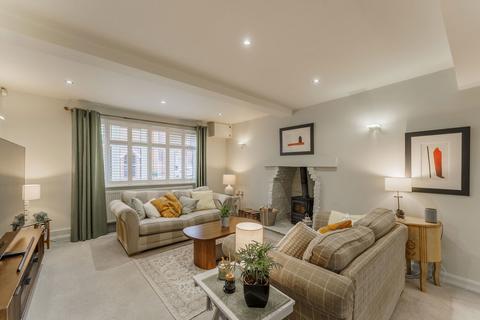 3 bedroom detached house for sale, High Street, Barmby-on-the-Marsh DN14