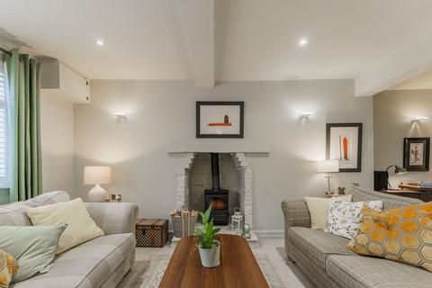 3 bedroom detached house for sale, High Street, Barmby-on-the-Marsh DN14