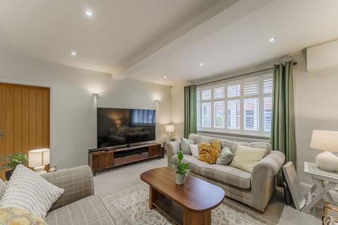 3 bedroom detached house for sale, High Street, Barmby-on-the-Marsh DN14