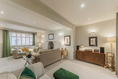 3 bedroom detached house for sale, High Street, Barmby-on-the-Marsh DN14