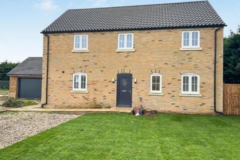 4 bedroom detached house for sale, Pipistrelle Drive, King's Lynn PE33