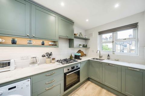 1 bedroom flat for sale, Theatre Street, London SW11