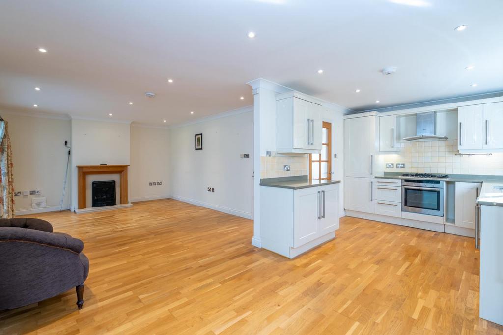 Lounge, Diner and Kitchen.jpg