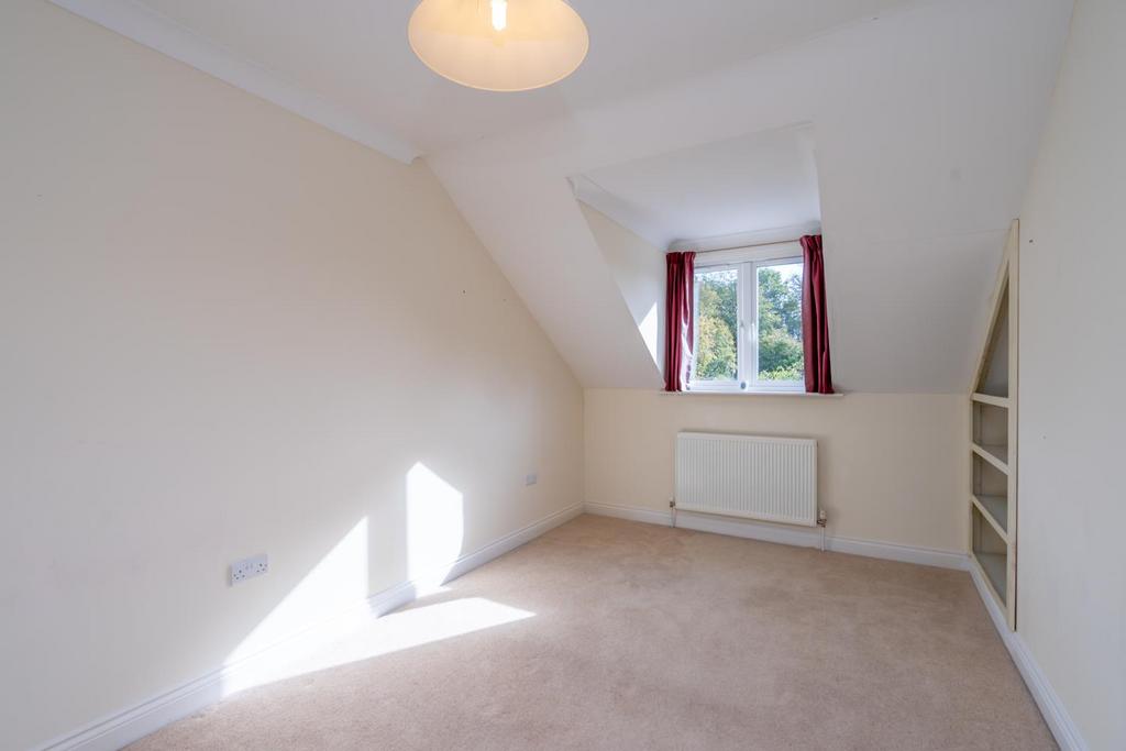 Bedroom 2.jpg