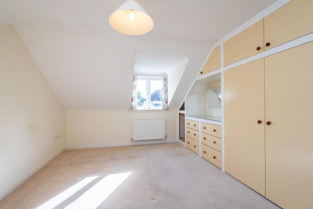 Bedroom 1.jpg