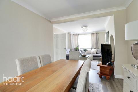 101 Hillside Grove, Chelmsford, CM2 9DD