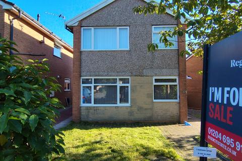 3 bedroom detached house to rent, Snowdon Drive, Horwich BL6