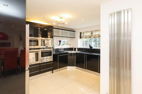 undefined, Blenheim Close, Sheffield S25