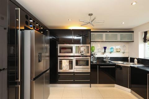 4 bedroom detached house for sale, Blenheim Close, Sheffield S25