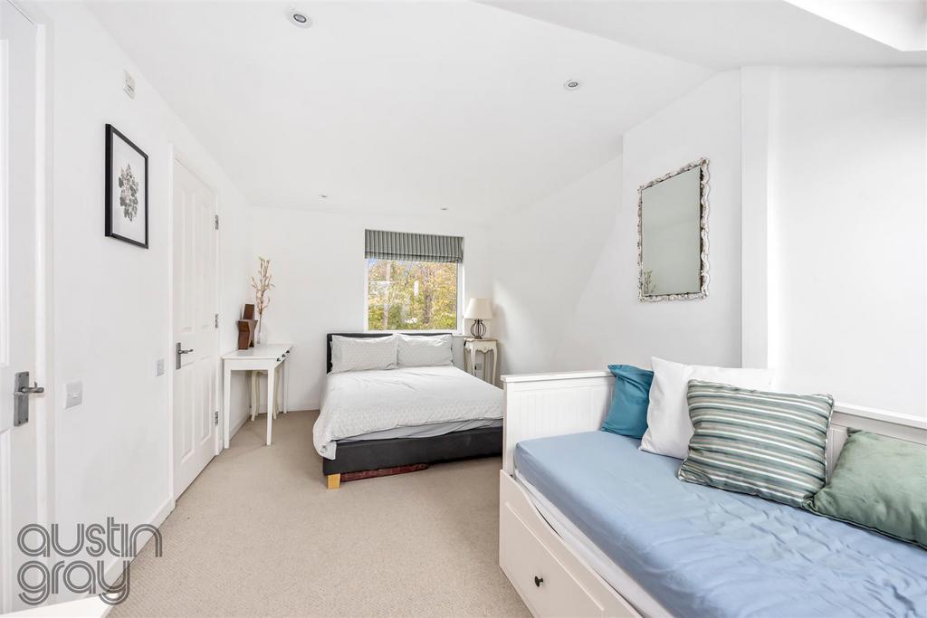 Loder Road, 95-023 - Copy.JPG