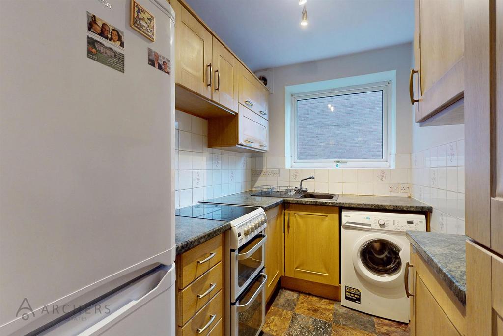 1,18 Moorbank Road(Interior)-3.jpg