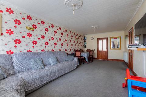 5 bedroom end of terrace house for sale, Tamar Way, Langley SL3