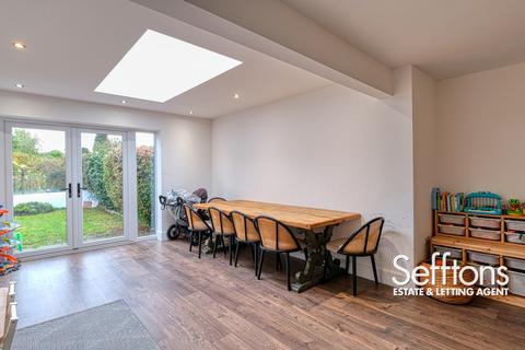 3 bedroom semi-detached bungalow to rent, Gordon Avenue, Norwich, Norfolk