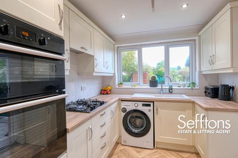 3 bedroom semi-detached bungalow to rent, Gordon Avenue, Norwich, Norfolk