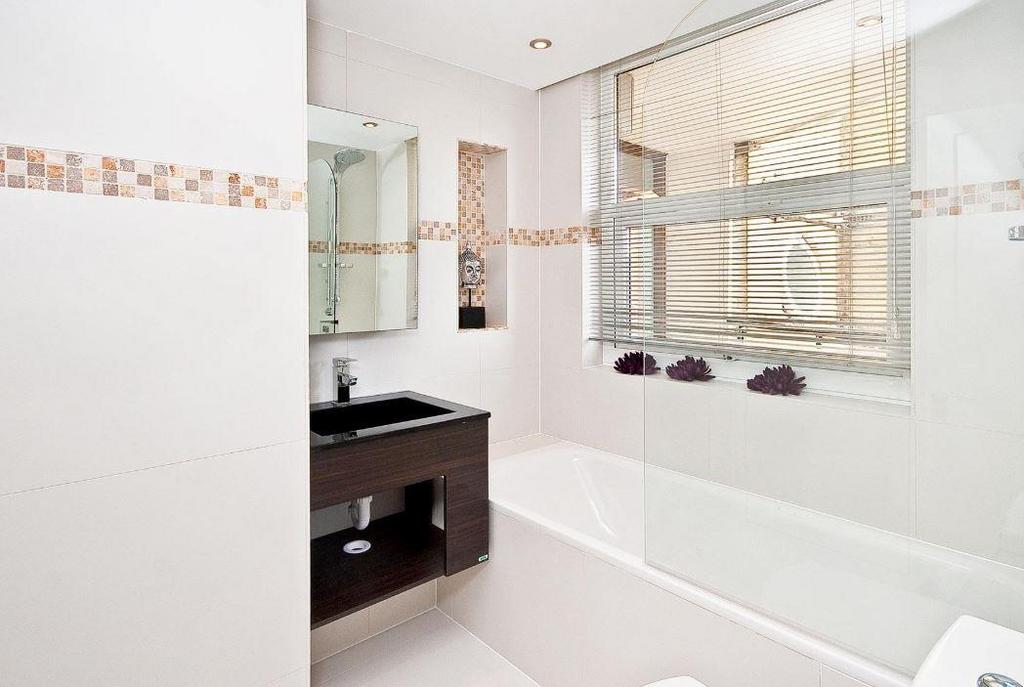 Bathroom.JPG