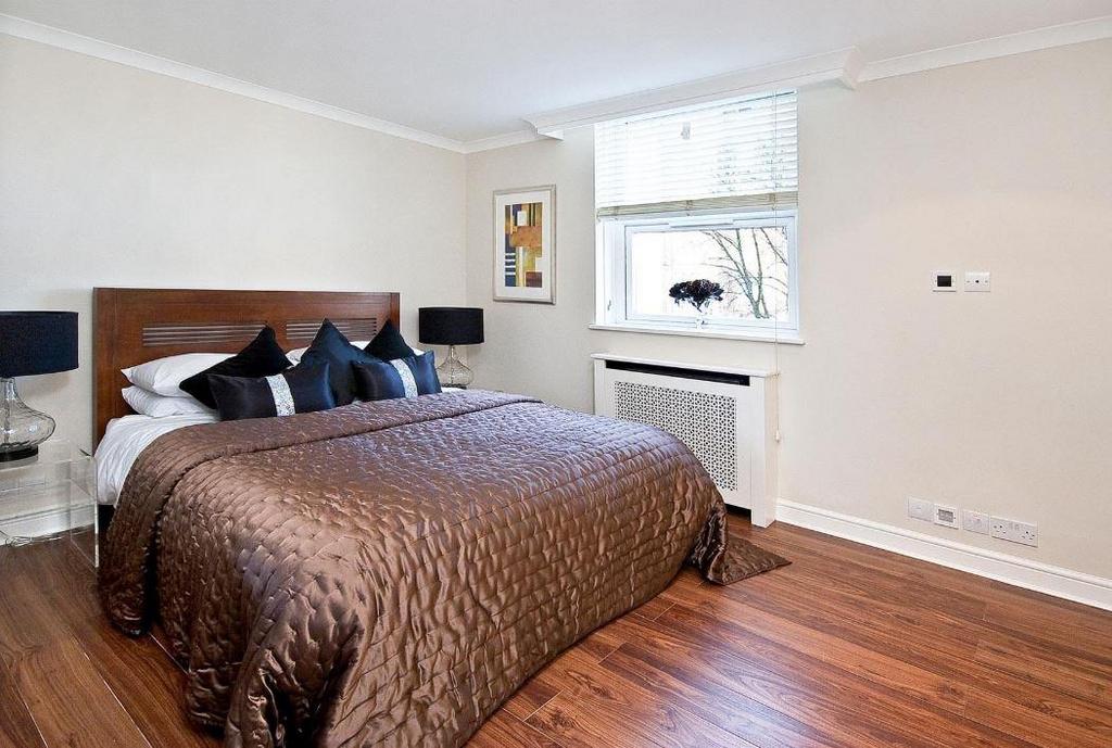 Bedroom.JPG
