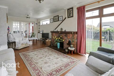 3 bedroom bungalow for sale, Scocles Road, Sheerness