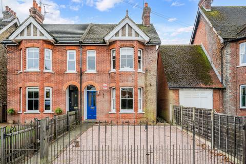 3 bedroom semi-detached house for sale, Oxted Road, Godstone RH9