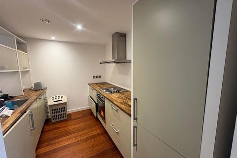 2 bedroom apartment for sale, Beetham Tower, Old Hall Street, Liverpool L3