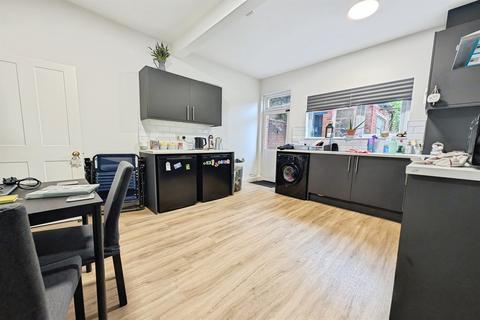 undefined, Southampton SO18
