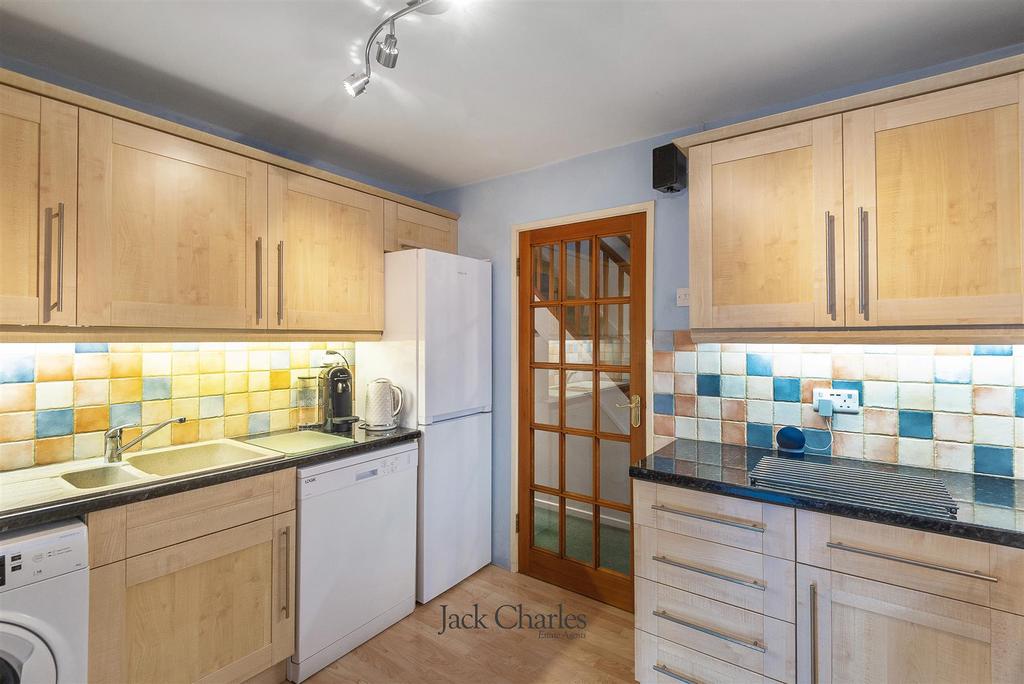36 Framley Rd, TN10 4 HS 006.jpg