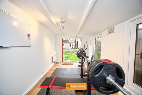 2 bedroom end of terrace house for sale, Englands Lane, Dunstable