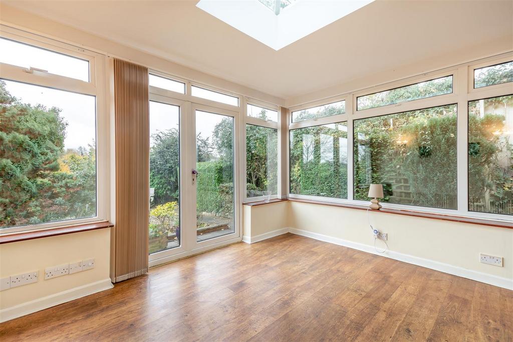 8668365-interior11.jpg