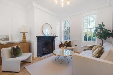 undefined, London W4