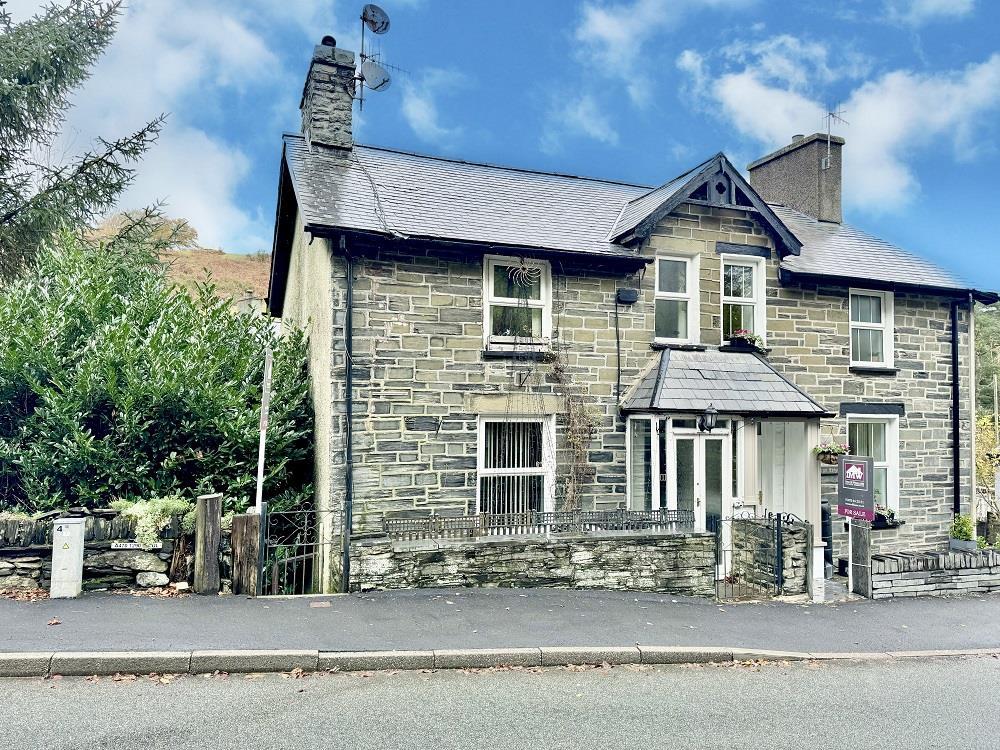 1 Castle Terrace.jpg