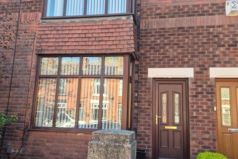 2 bedroom house to rent - Lightburne Avenue, Leigh WN7