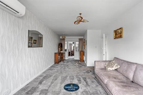 3 bedroom semi-detached house for sale, Arnold Avenue, Coventry CV3