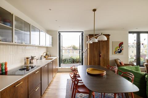 2 bedroom flat for sale, Kentish Town Road, London, NW1