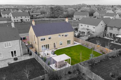 5 bedroom detached house for sale, Teal Way, Langtoft, PE6