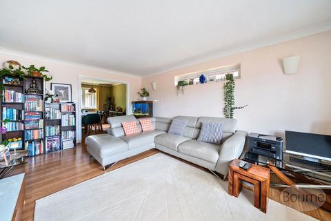 3 bedroom apartment for sale, The Lindens, Great Austins, Farnham, Surrey, GU9