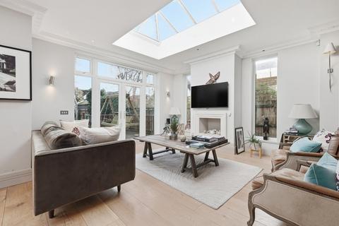Belgrave Road, Barnes, SW13