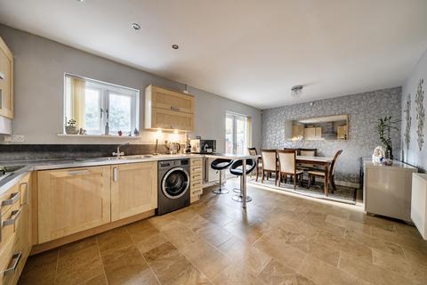 undefined, Gabriel Close, Gloucestershire BS30