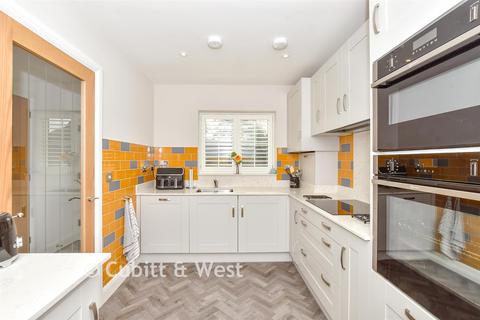 Hazel Close, Walberton, Arundel, West Sussex