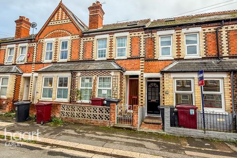 undefined, Pitcroft Avenue, READING