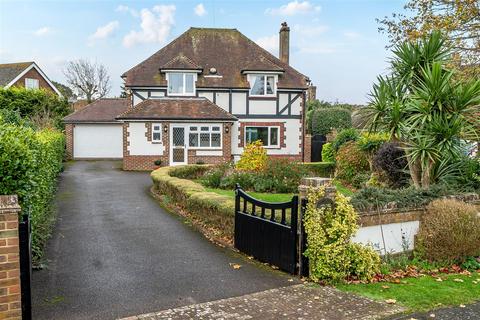 3 bedroom detached house for sale, East Close, Middleton-On-Sea