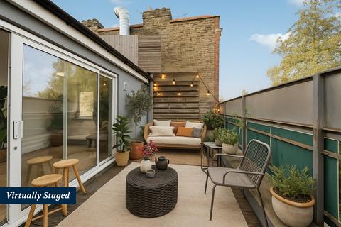 3 bedroom maisonette for sale, Kingsgate Road, Kilburn, London, NW6