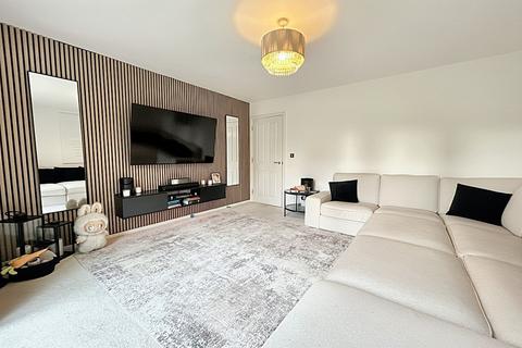 5 bedroom detached house for sale, Hawthorn Way, Manchester M28