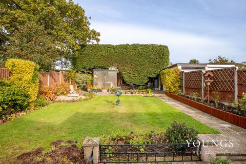 undefined, Rayleigh Road, Leigh-On-Sea, SS9
