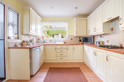 undefined, Rayleigh Road, Leigh-On-Sea, SS9