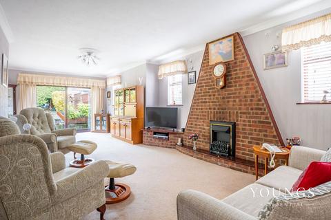 undefined, Rayleigh Road, Leigh-On-Sea, SS9