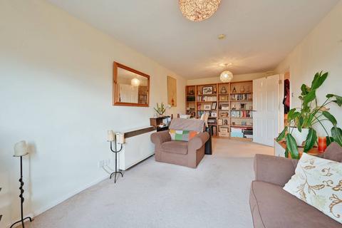 undefined, Chenies Way, Watford, Watford, WD18